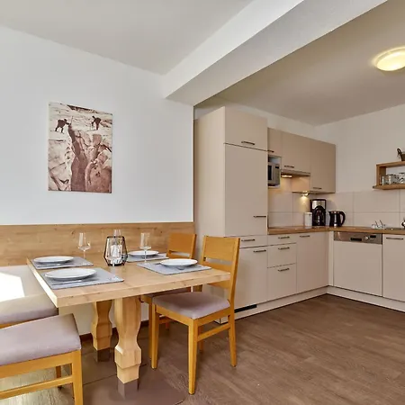 Gaestehaus Bergkristall זולדן