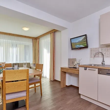 Gaestehaus Bergkristall * سولدن