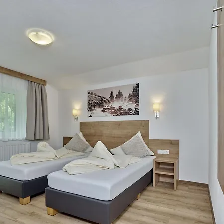 아파트 Gaestehaus Bergkristall
