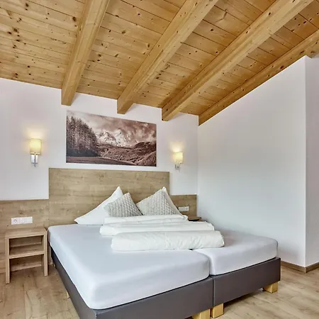 아파트 Gaestehaus Bergkristall