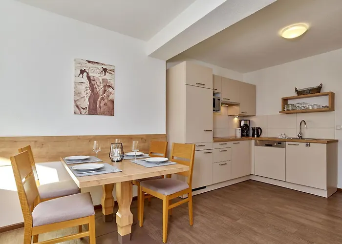 Gaestehaus Bergkristall 솔덴