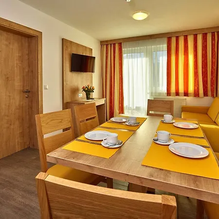 Gaestehaus Bergkristall * Sölden